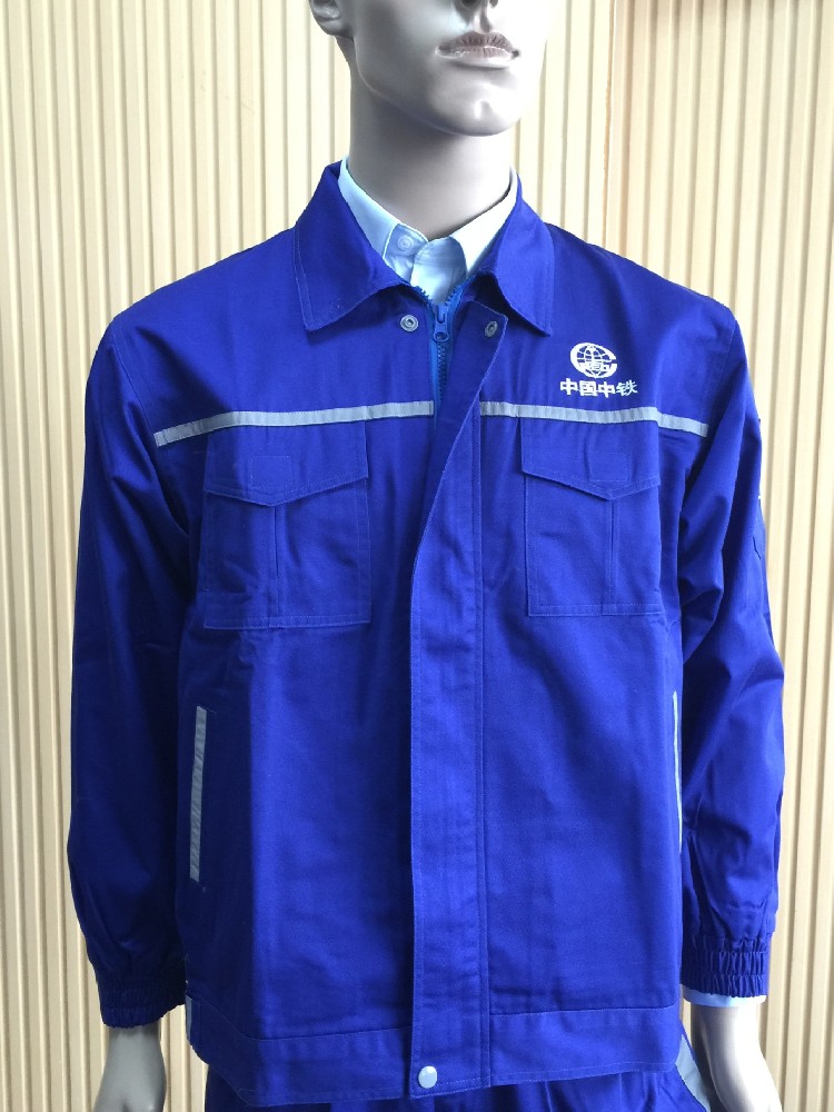 大型企業(yè)工作服定制，企業(yè)工作服款式定做logo。