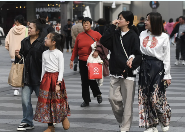 銷售3億的傳奇：2024馬面裙新春突圍之路