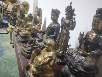 鑄銅佛像