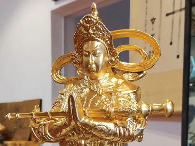 “韋陀”菩薩貼金