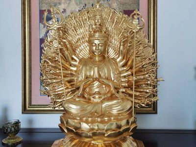 “千手觀(guān)音”貼金
