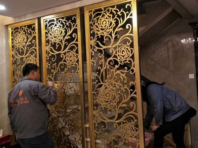 賓館酒店貼金