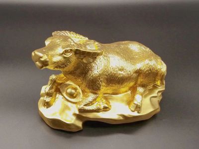 生肖金牛貼金